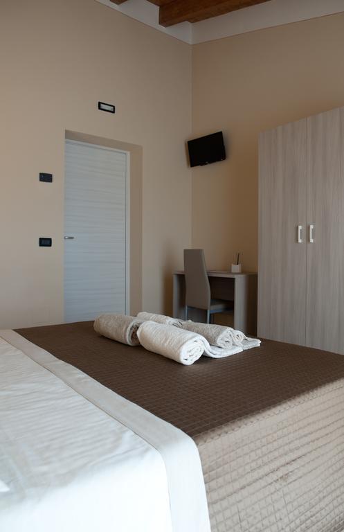 Al Borgo Alloggi Desenzano del Garda Luaran gambar